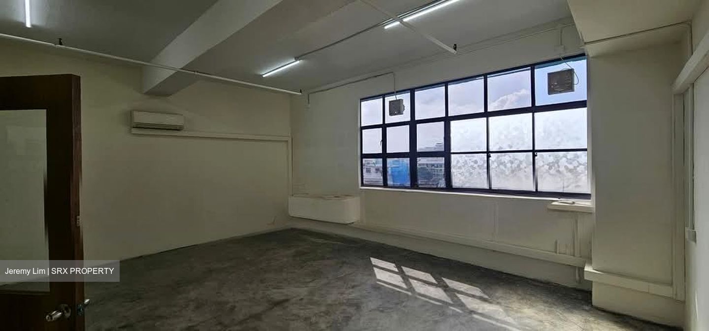 Da Jin Factory Building (D19), Warehouse #581713311